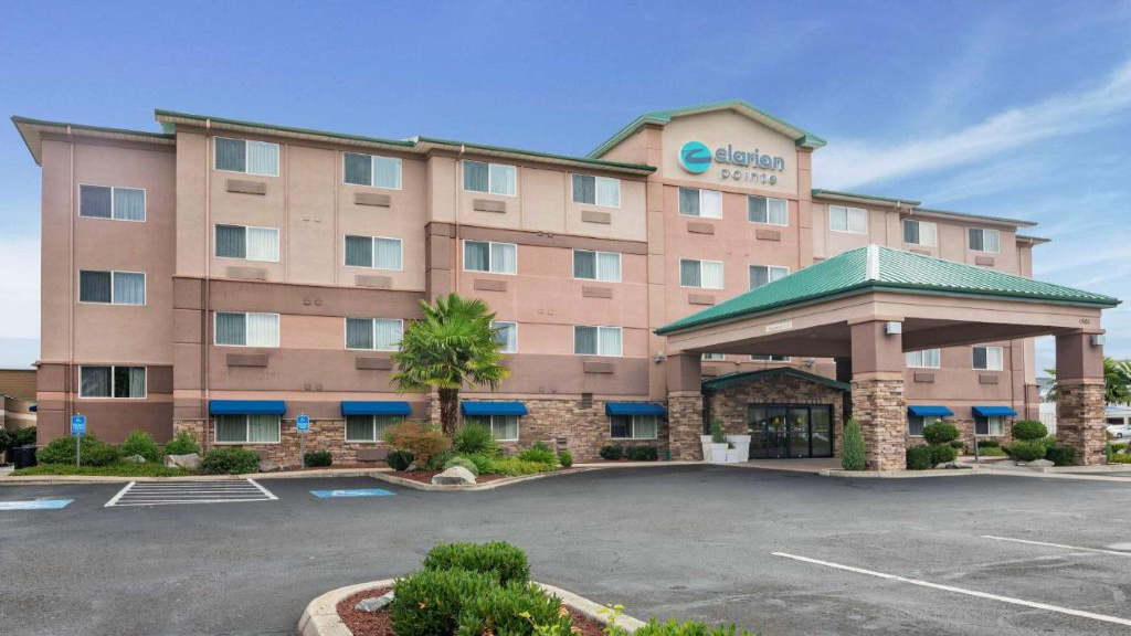 clarion pointe suites oregon