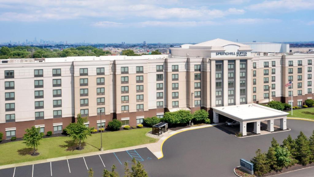 spring hill suites newark airport