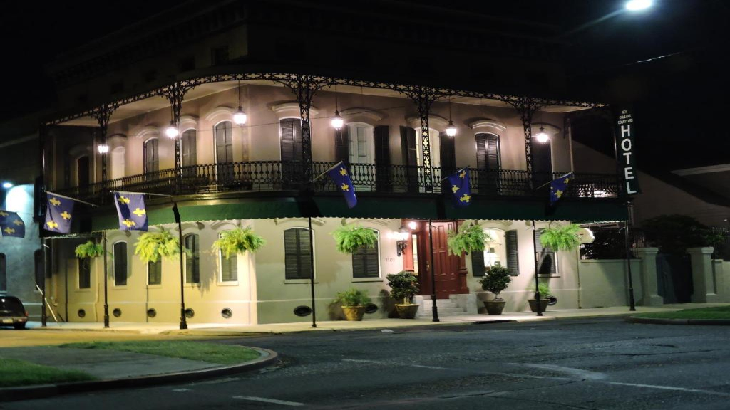 new orleans courtyard hotel