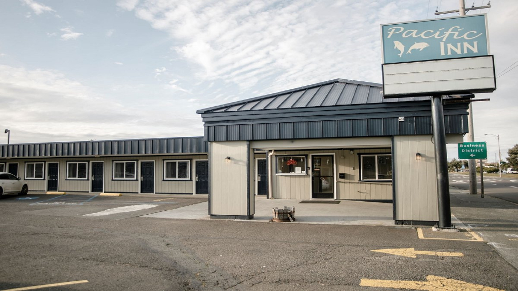 pacific inn crescent city