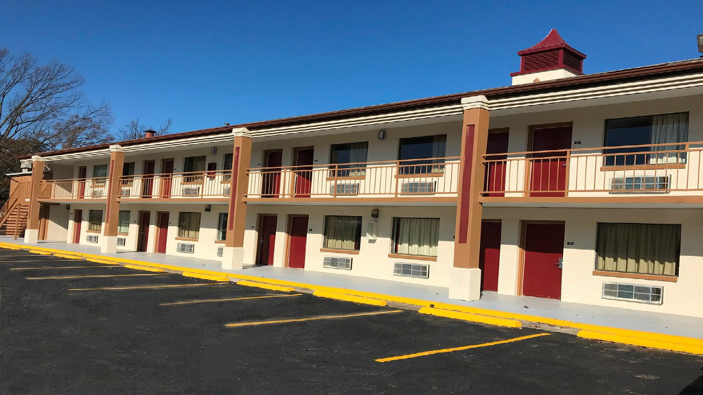 red roof inn memphis airport