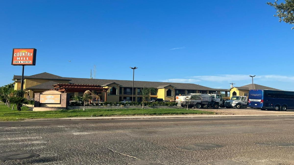 country hill suites eagle pass
