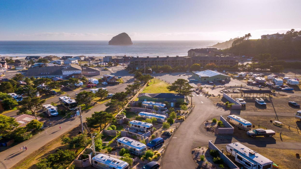 harts camp hotel pacific city